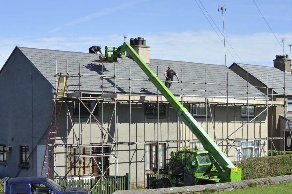 scaffold, roof, nature, tiles, repair, building, construction, architecture, house, scaffolding, home, structure, build, new, residential, housing, development, work, estate, builder, property, brick, safety, floor, facade, site, roofing construction, construct, industry, exterior, house exterior, sky, house roof, building construction